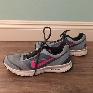 Light blue nike tennis shoes